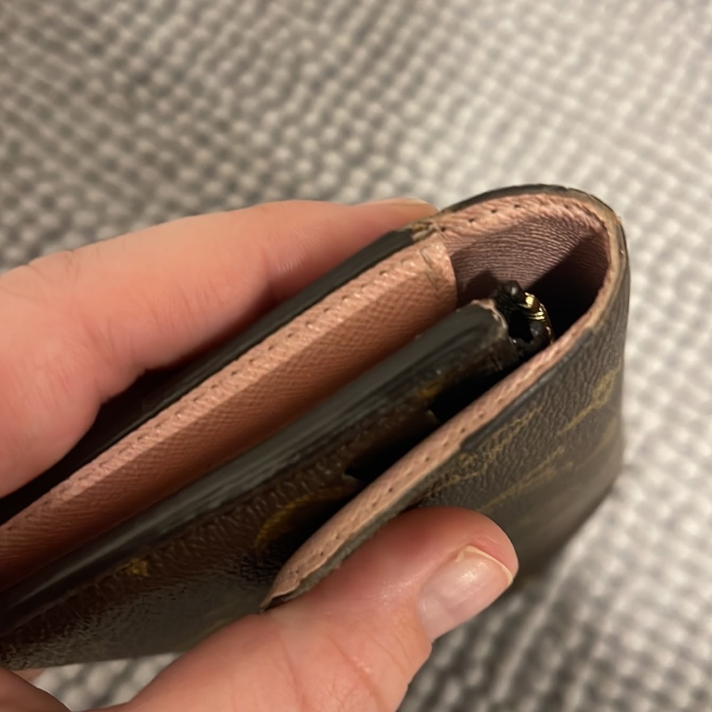 Authentic Louis Vuitton Emilie Wallet - Picture 8 of 10